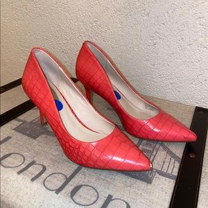 Alfani Women’s Step ‘N Flex Pumps